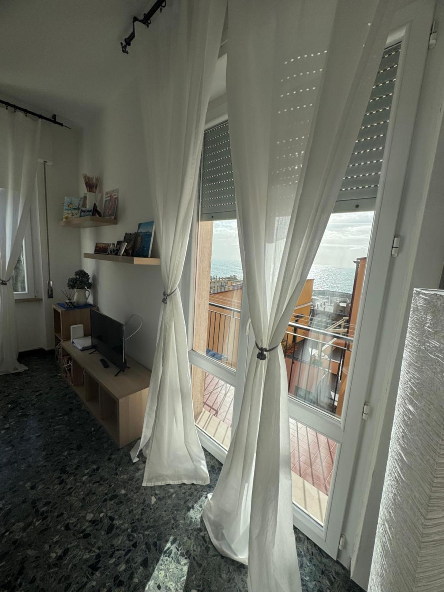 2-Bedroom Sunny Sea View With Balcony, La Casa Di Christine Monterosso al Mare Ngoại thất bức ảnh
